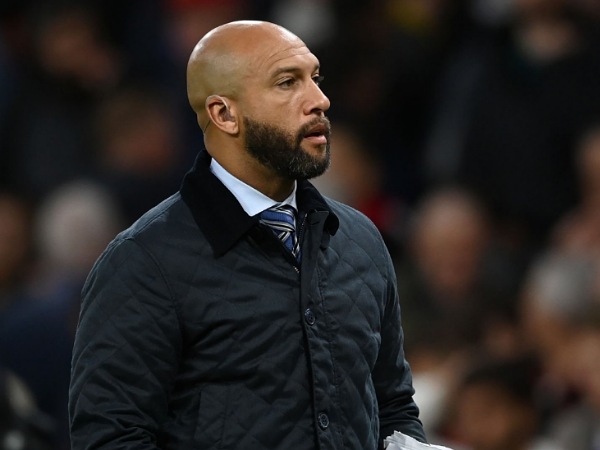 Tim Howard Prediksi Perebutan Gelar: Liverpool Terdepan, Chelsea Kuda Hitam